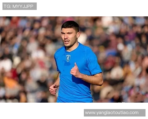 佛罗伦萨的断崖式下跌：从联赛亚军到保级边缘，紫百合的悲情十二月