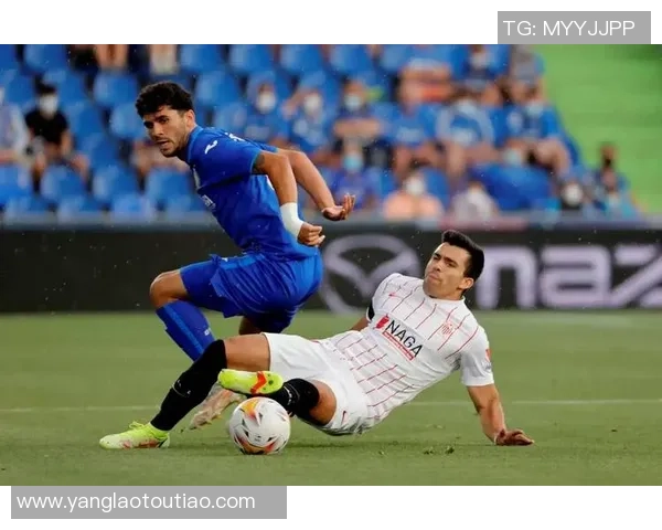 意甲锋线暗战:国米2000万欧豪赌“二转子”,那不勒斯半路截胡谁能笑到最后? 意甲锋线暗战:国米2000万欧豪赌“二转子”,那不勒斯半路截胡谁能笑到最后?